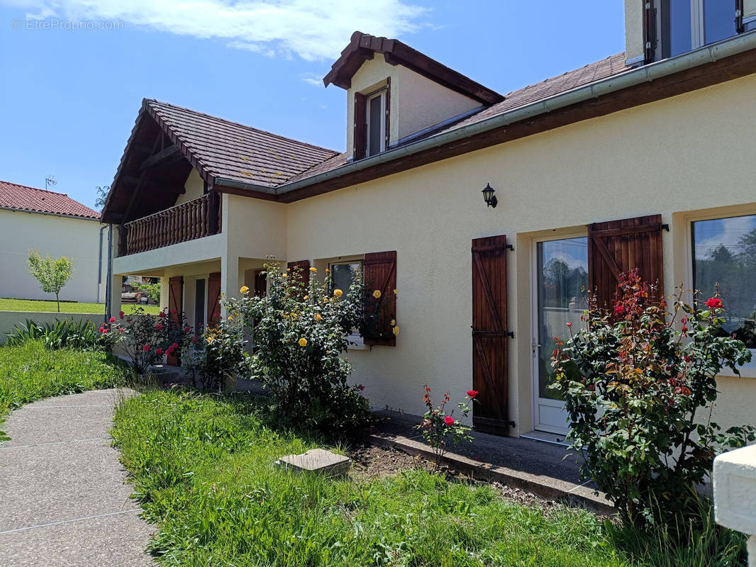 Maison à BRUGHEAS