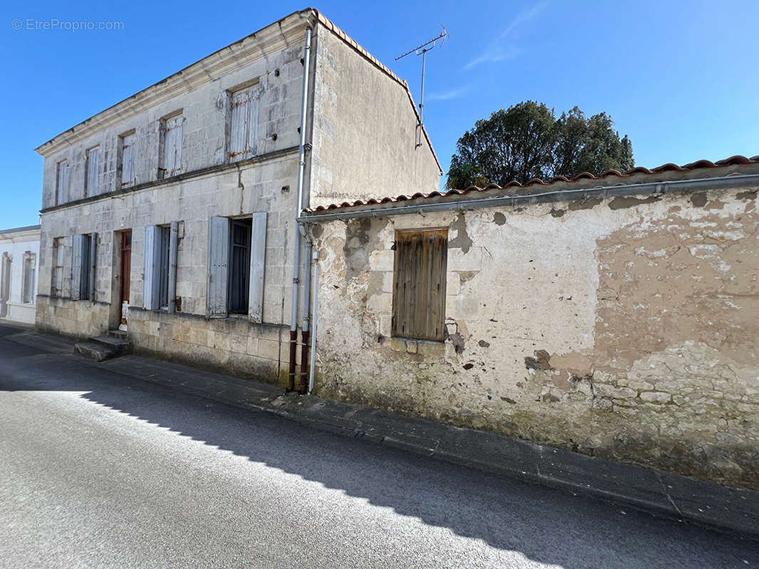 Maison à LA TREMBLADE