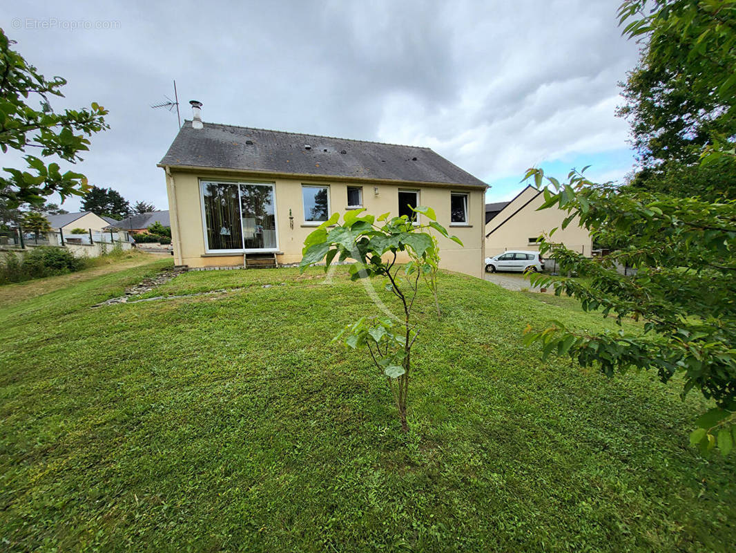 Maison à GUEMENE-PENFAO