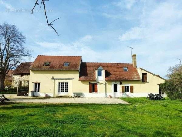 Maison à BEAULIEU-SUR-LOIRE