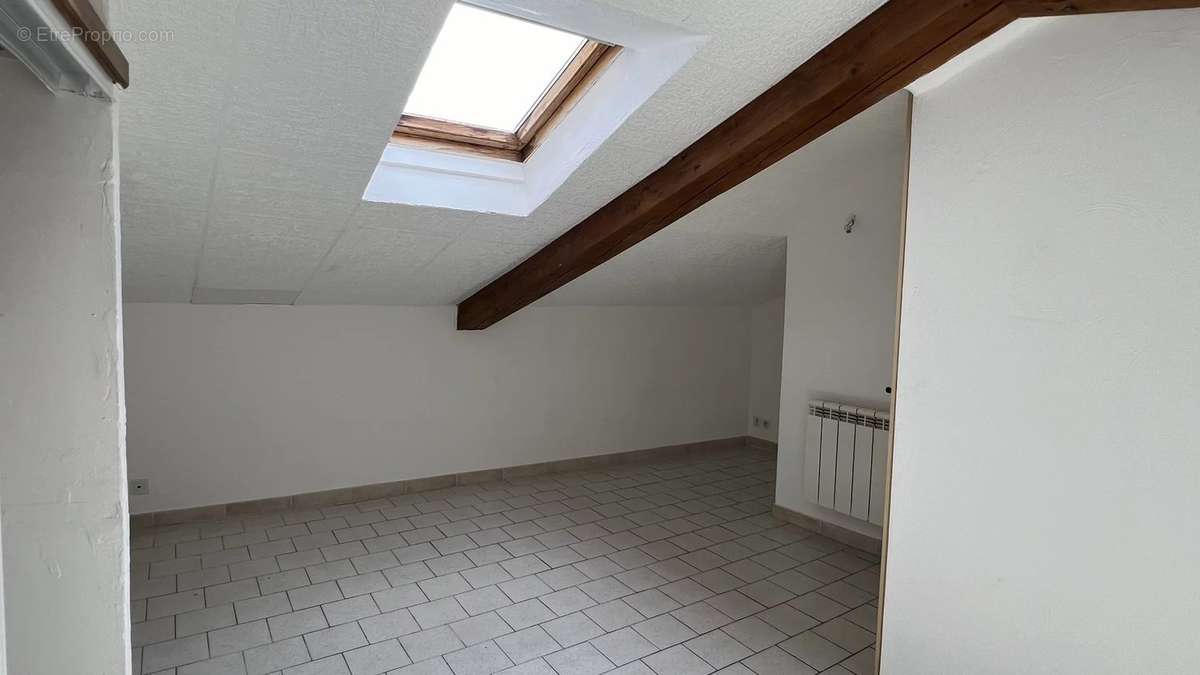 Appartement à CLAVIERS