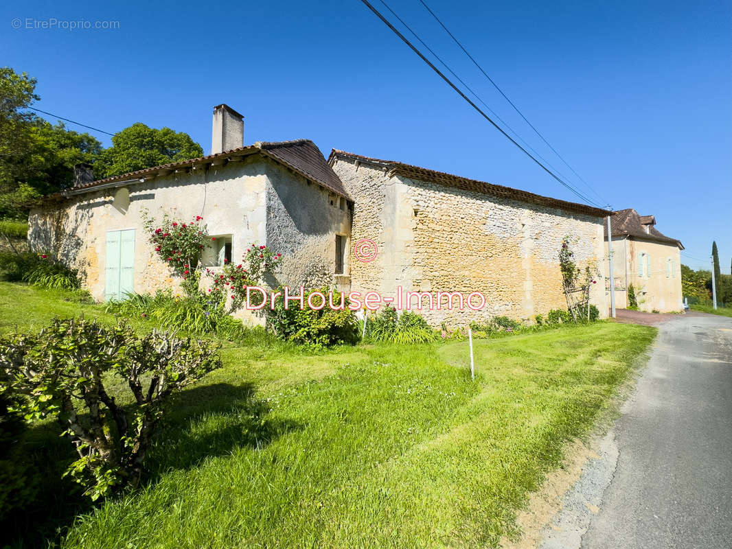 Maison à NEUVIC