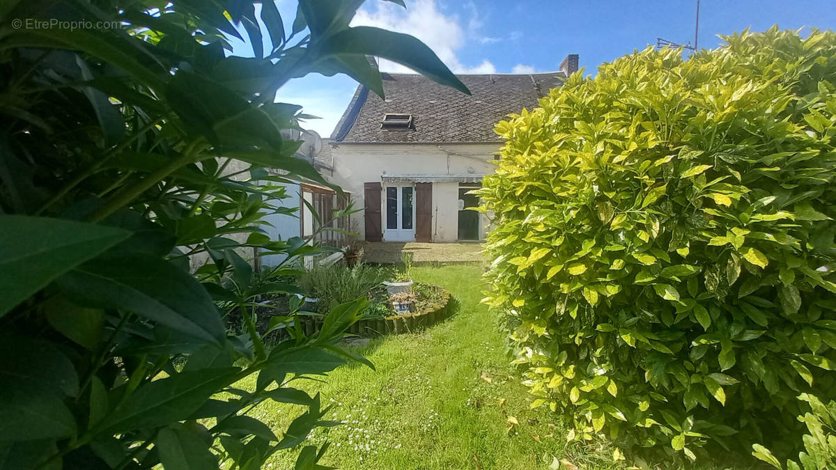 Maison à FLAVIGNY-LE-GRAND-ET-BEAURAIN