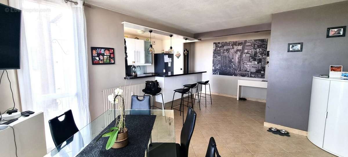 Appartement à LIVRY-GARGAN