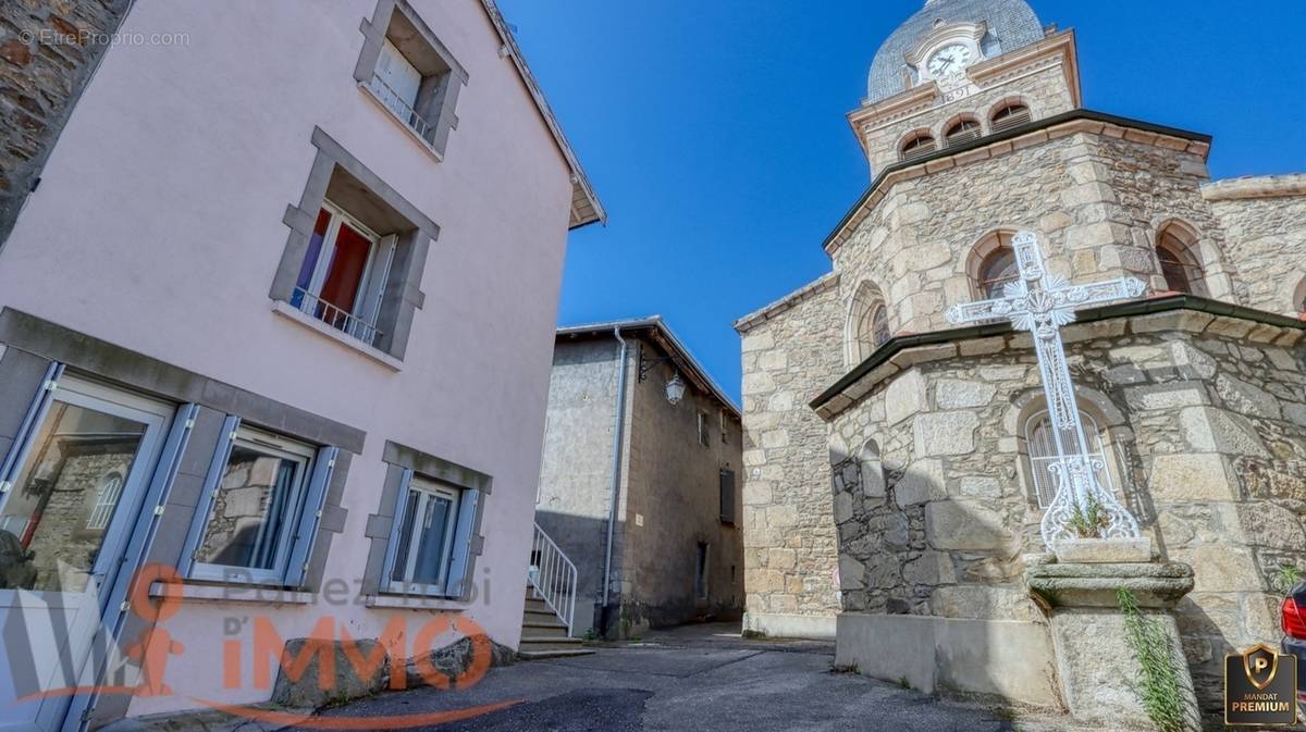 Maison à SAINT-ANDEOL-LE-CHATEAU