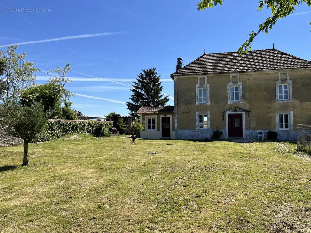 Maison à MAINE-DE-BOIXE