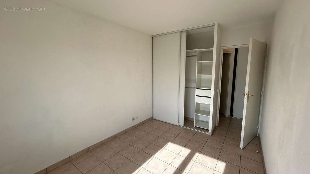 Appartement à MARSEILLE-16E