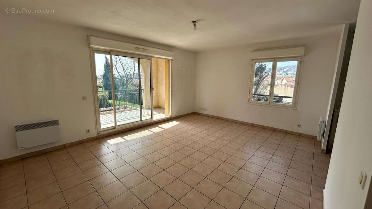 Appartement à MARSEILLE-16E