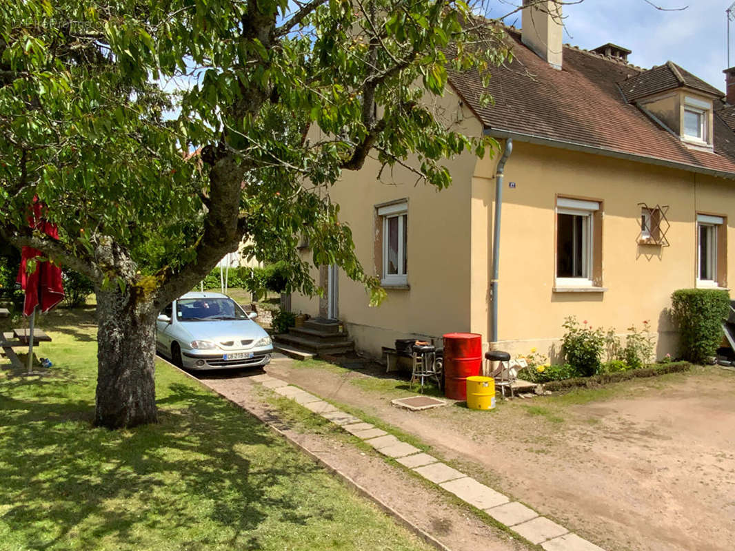 Maison à LE CREUSOT