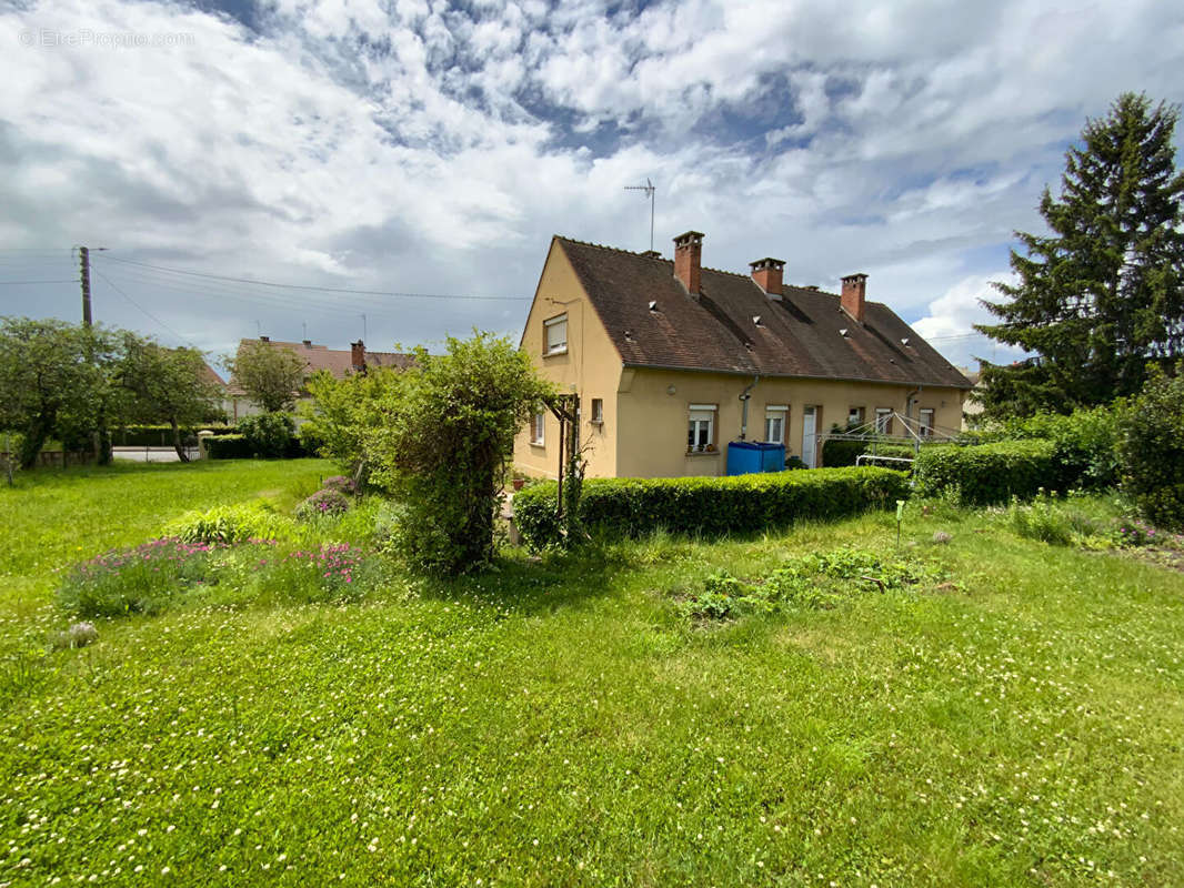 Maison à LE CREUSOT