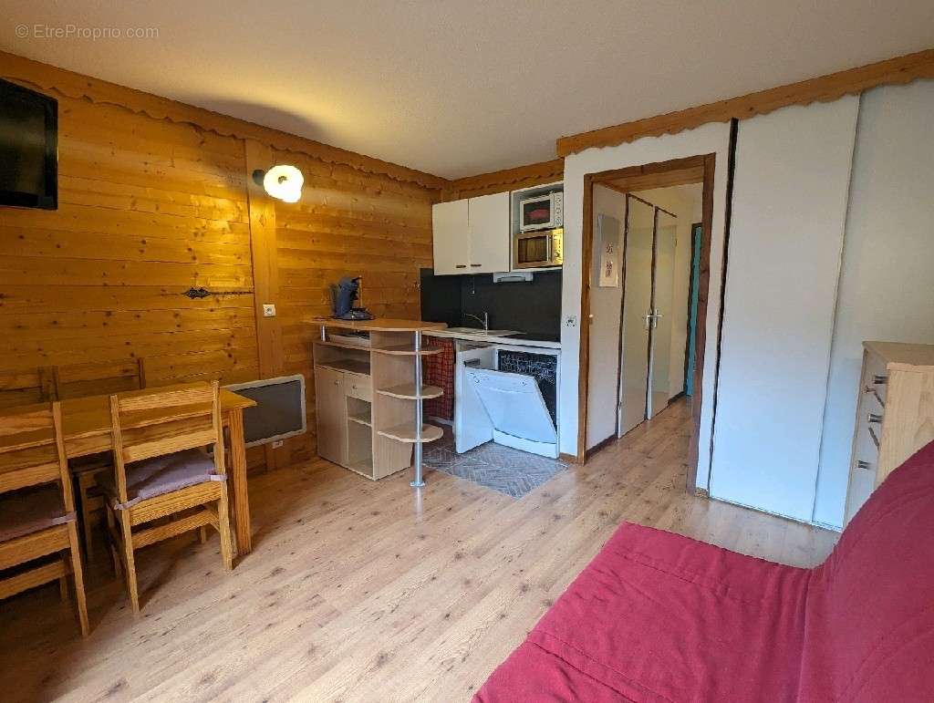 Appartement à MORILLON