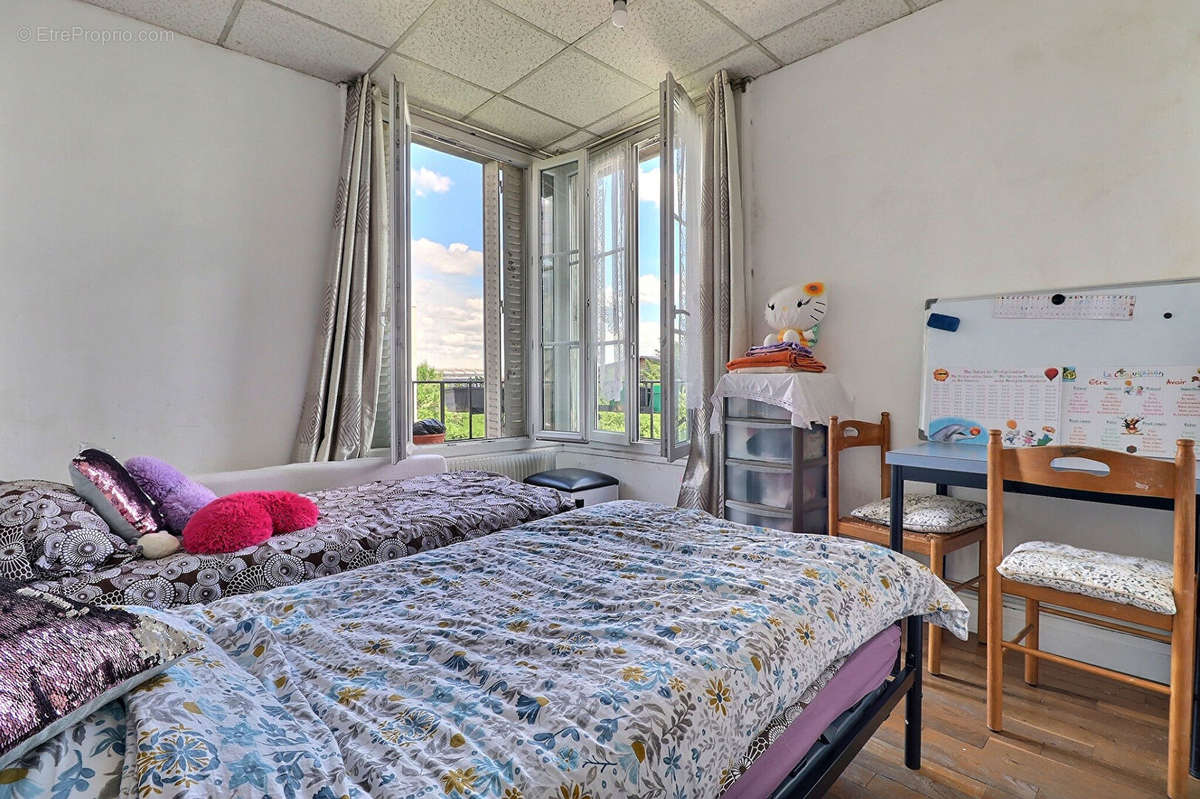 Appartement à LA COURNEUVE