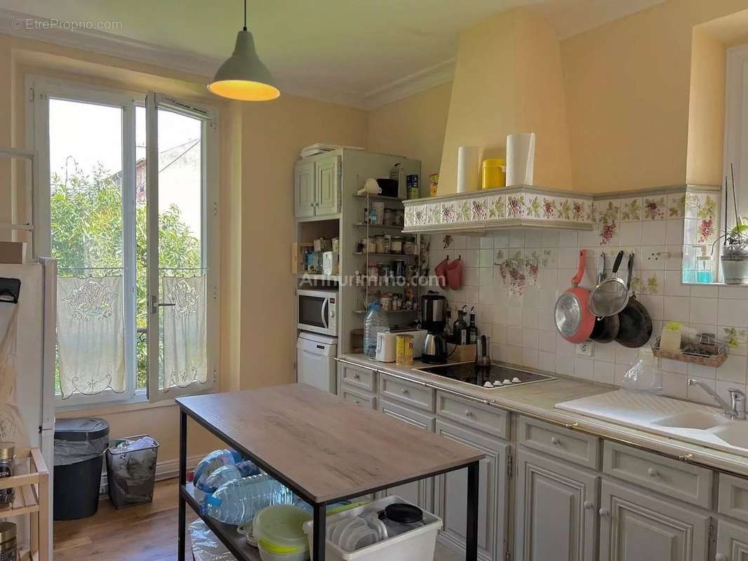 Appartement à VILLENEUVE-SAINT-GEORGES