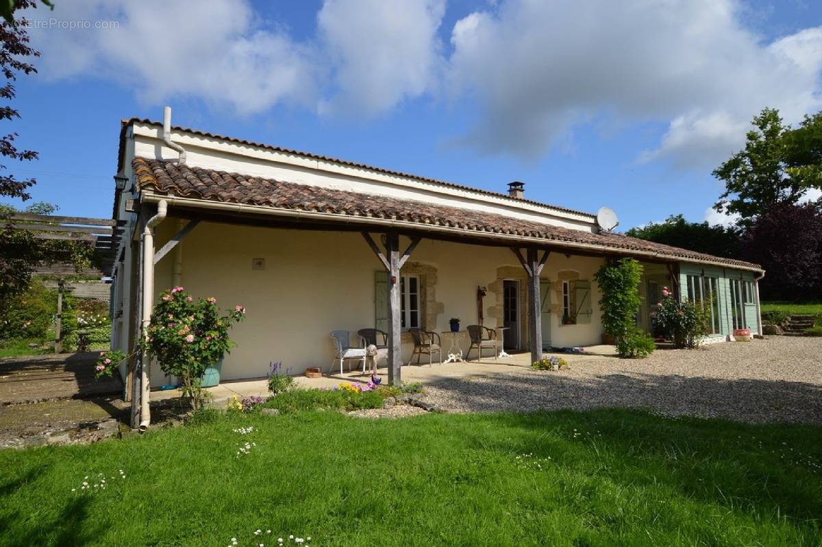 Maison à LEVIGNAC-DE-GUYENNE