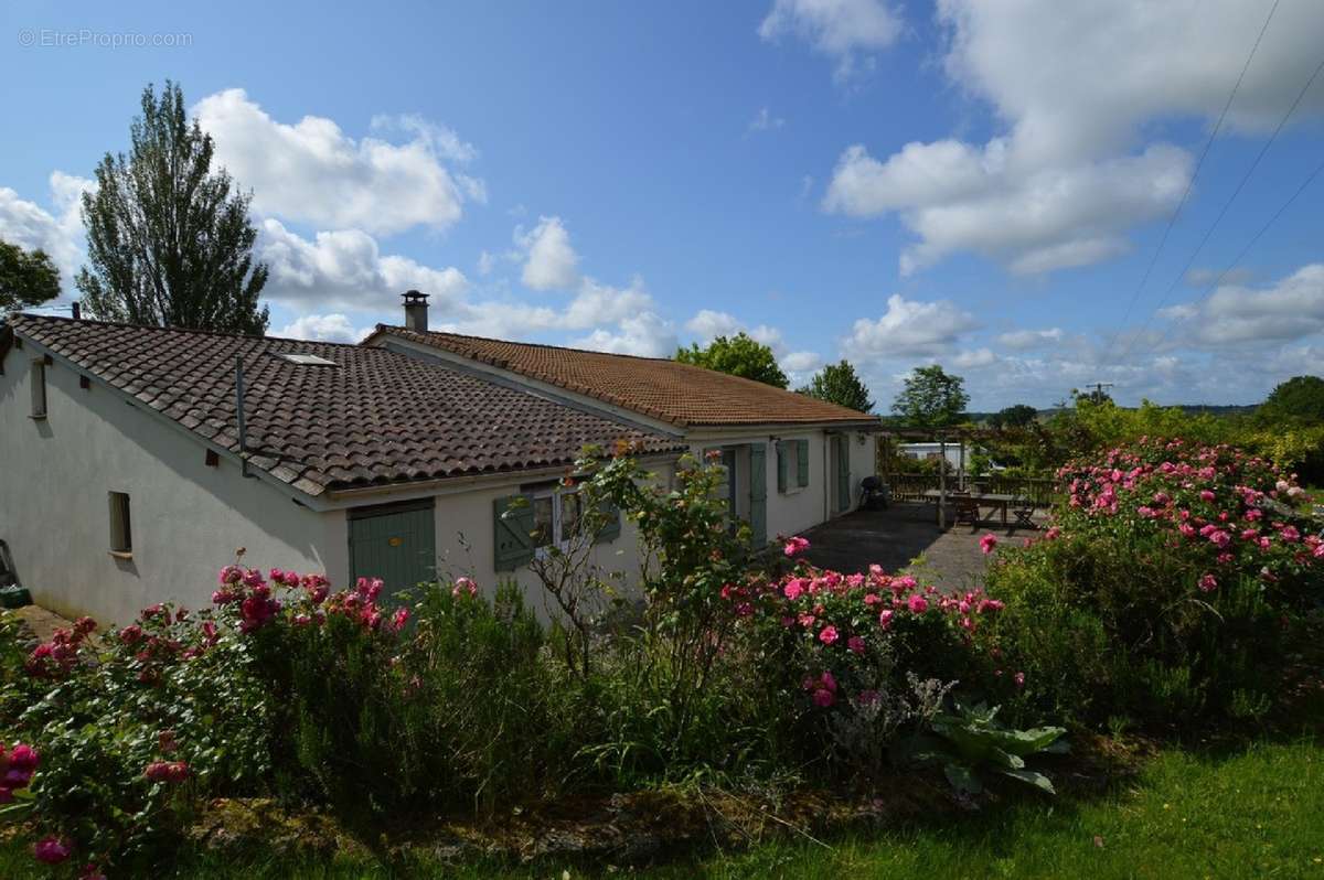 Maison à LEVIGNAC-DE-GUYENNE