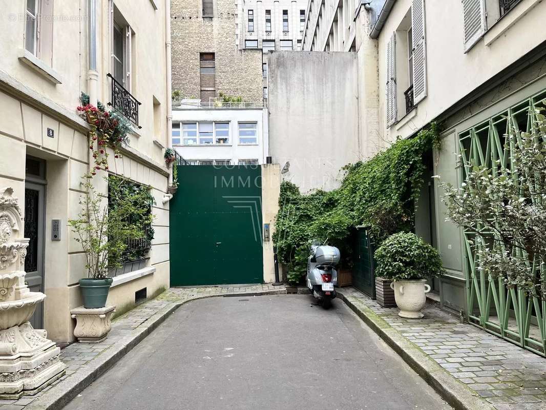 Appartement à PARIS-6E