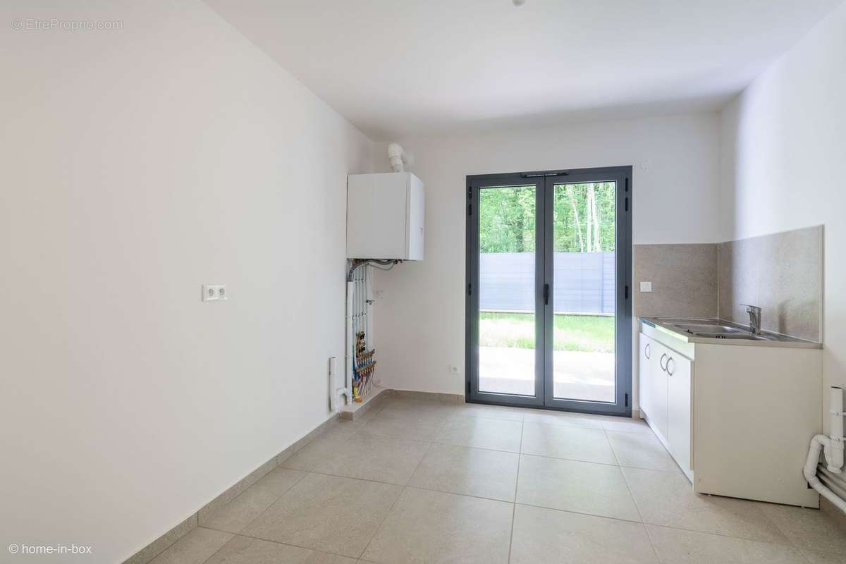 Appartement à BAILLY-ROMAINVILLIERS