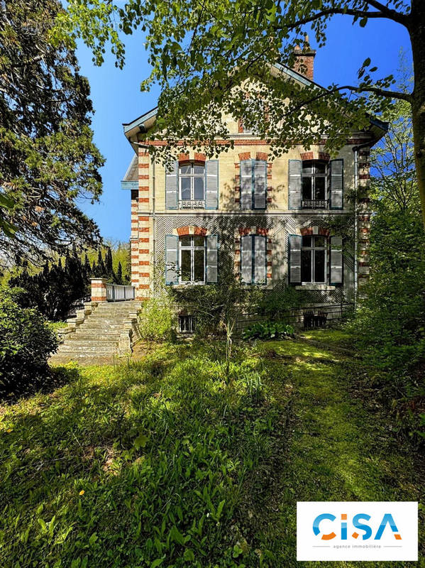 Maison à VERNEUIL-EN-HALATTE