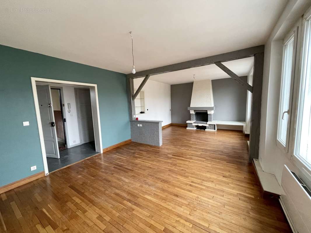 Appartement à CHARLEVILLE-MEZIERES