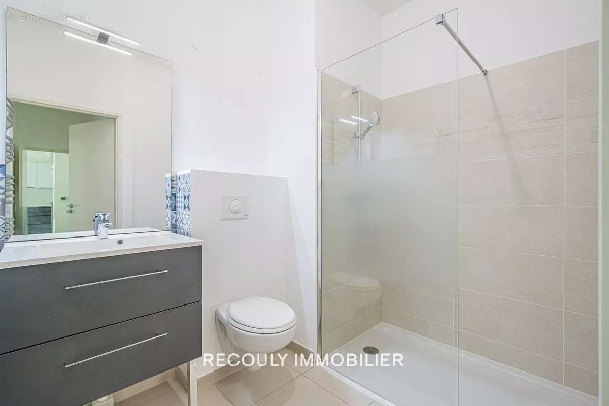 Appartement à MARSEILLE-8E