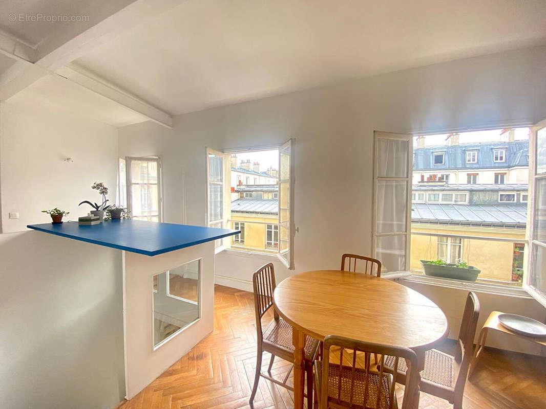 Appartement à PARIS-11E