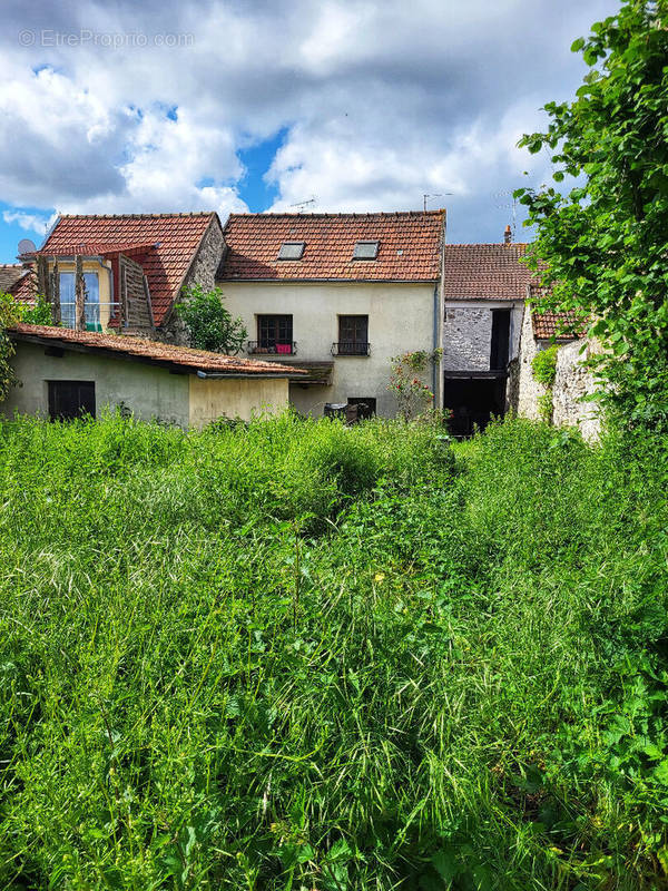 Appartement à PIERRELAYE