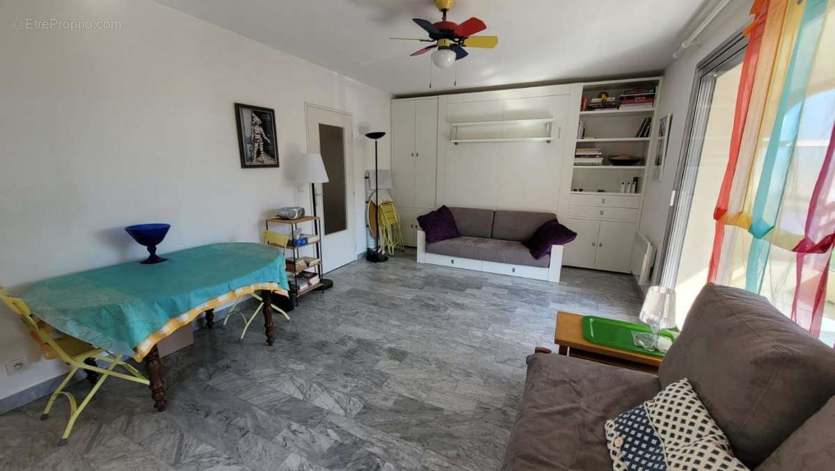 Appartement à MANDELIEU-LA-NAPOULE