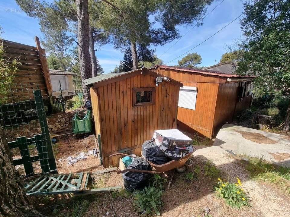 Maison à LE CASTELLET