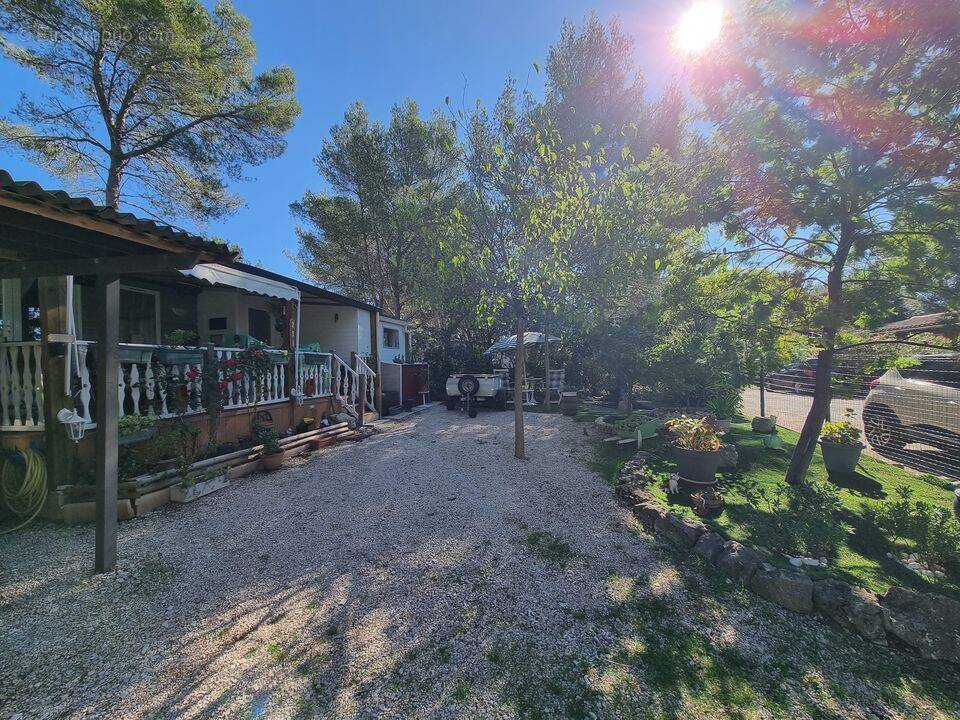 Maison à LE CASTELLET