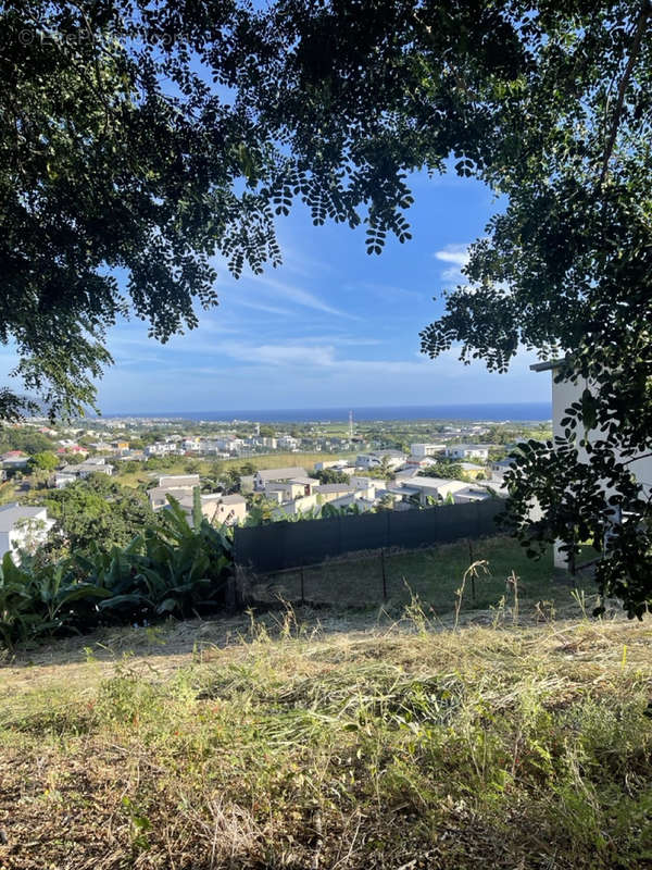 Terrain à SAINTE-MARIE