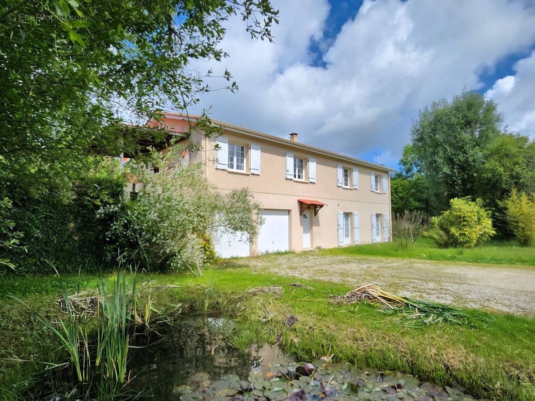 Maison à MAURENS