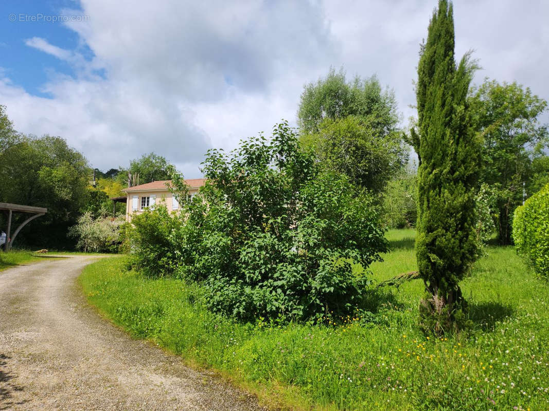 Maison à MAURENS