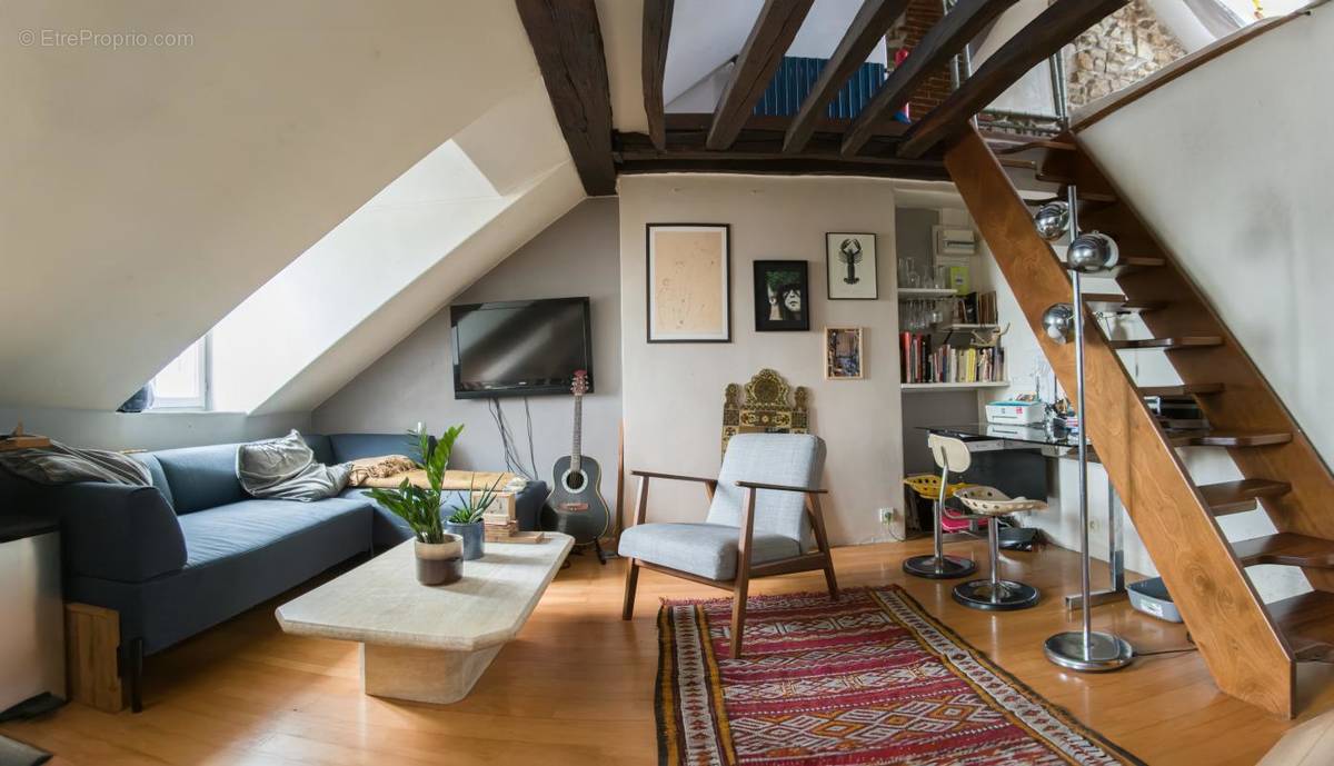 Appartement à PARIS-10E