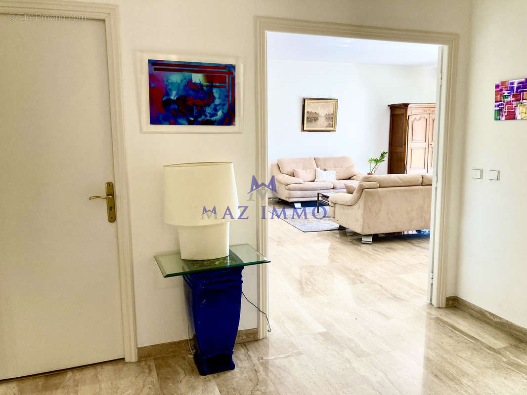 Appartement à MANDELIEU-LA-NAPOULE