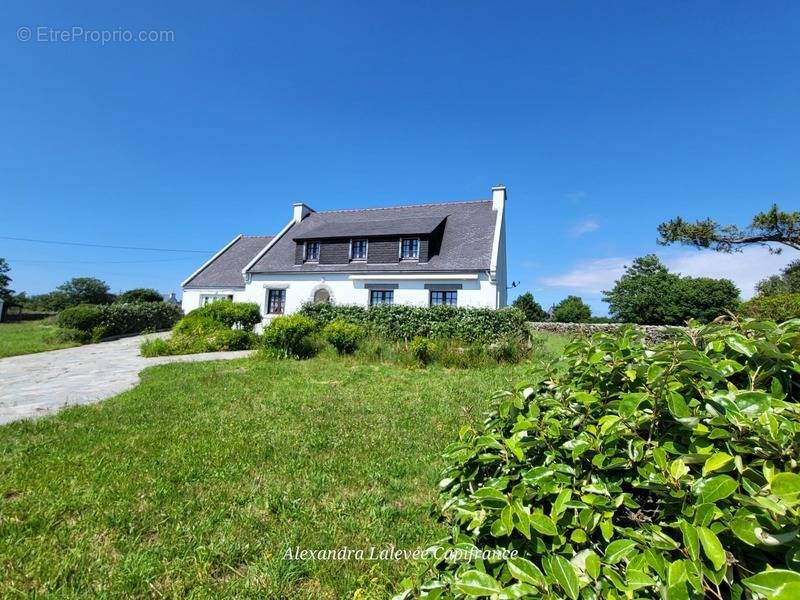 Maison à PLOUHINEC