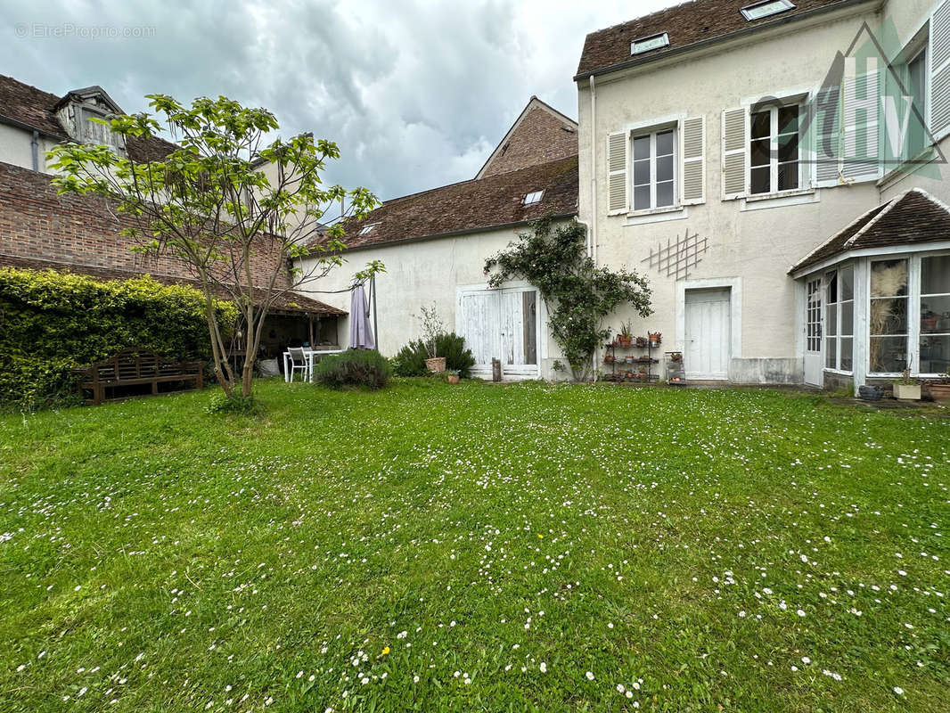 Maison à BRAY-SUR-SEINE