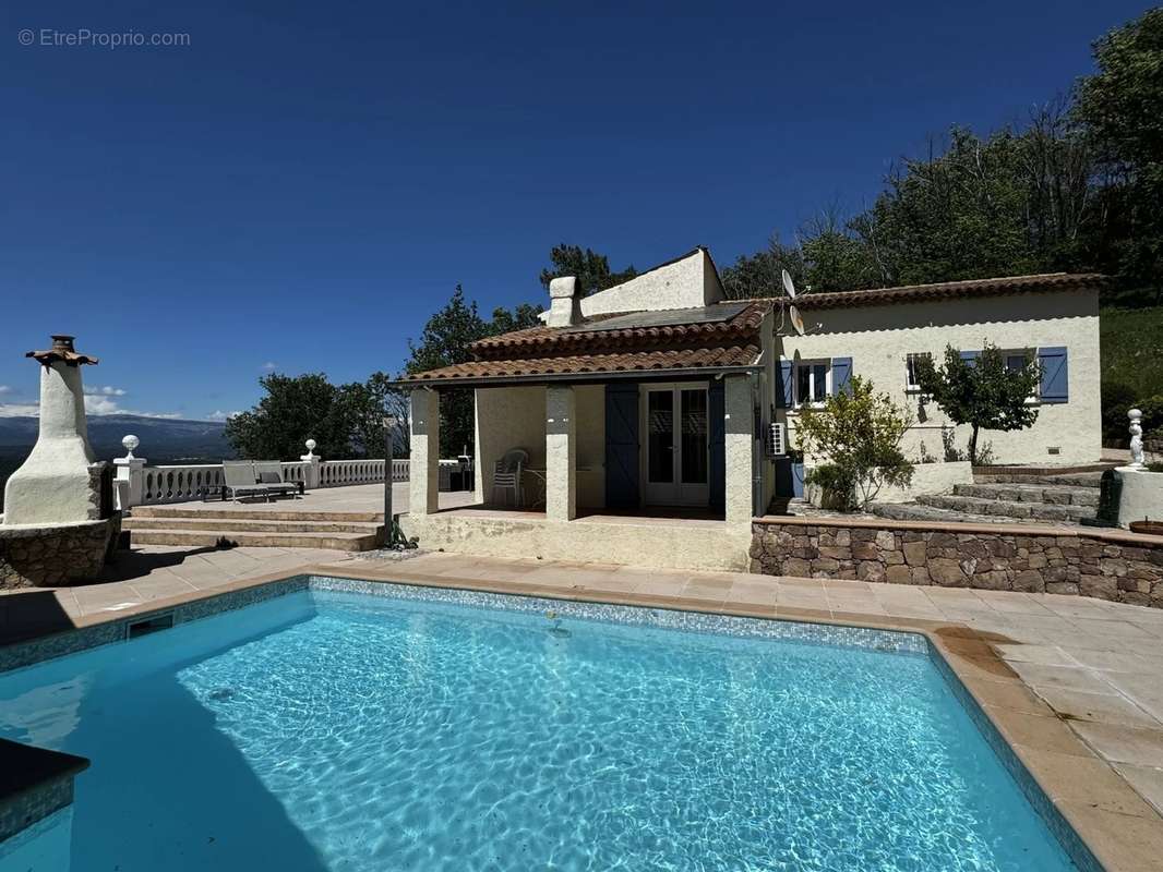 Maison à LES ADRETS-DE-L&#039;ESTEREL