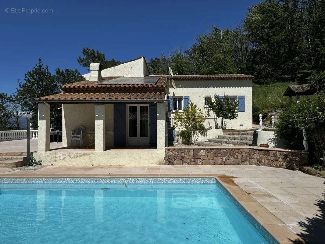 Maison à LES ADRETS-DE-L&#039;ESTEREL