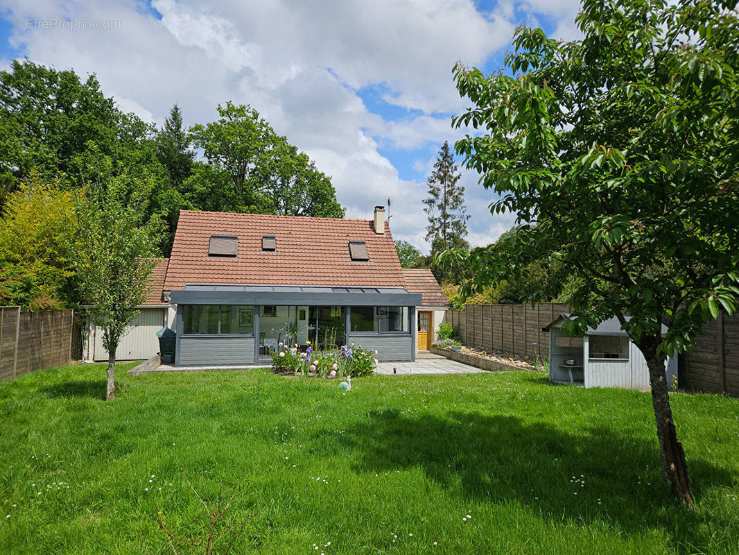 Maison à SAINT-LEGER-EN-YVELINES