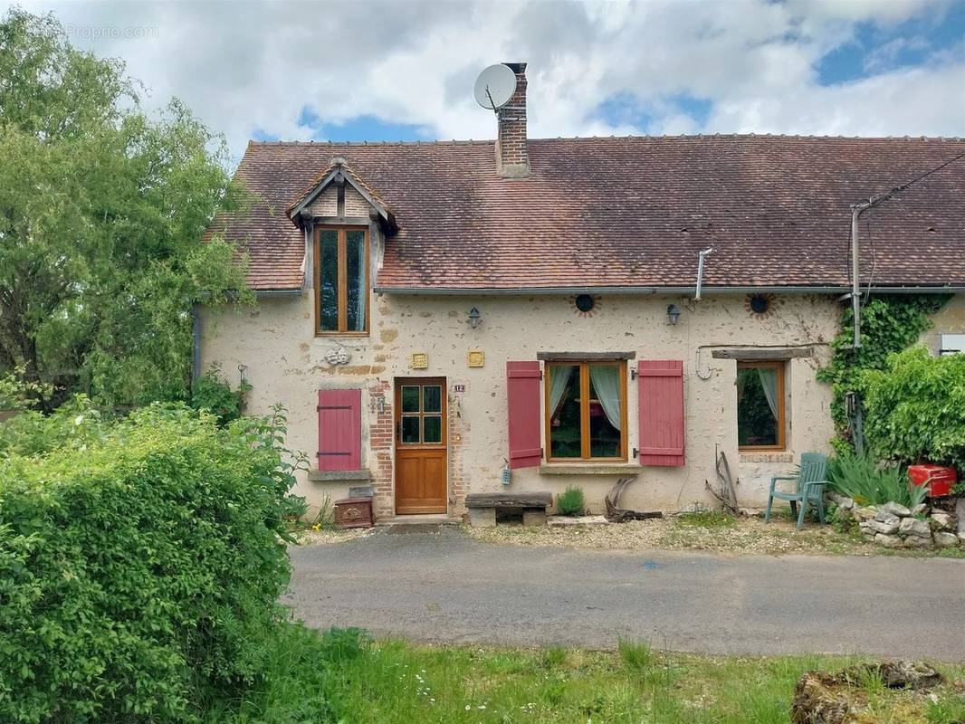 Maison à COULONGES