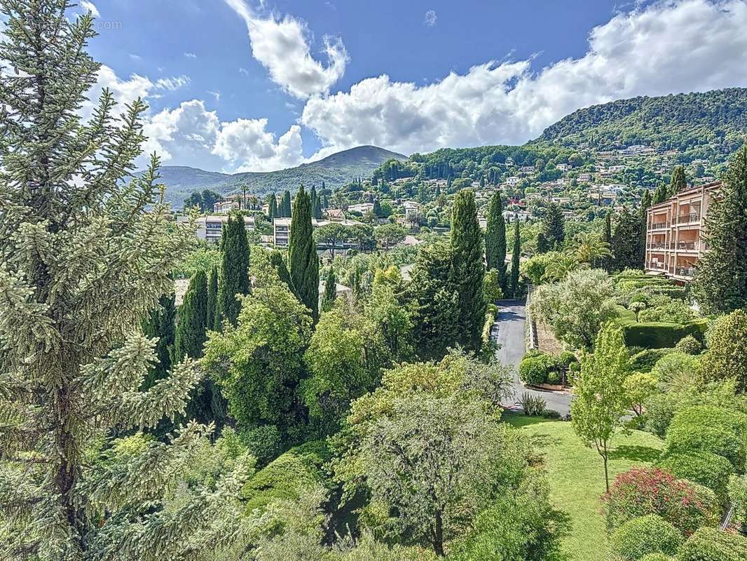 Appartement à VENCE