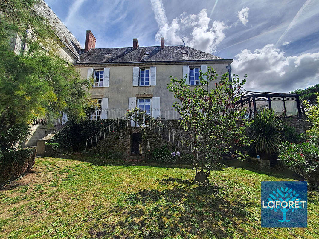 Maison à LE POIRE-SUR-VIE