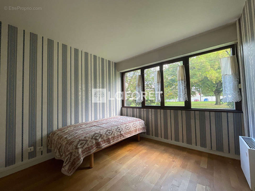 Appartement à CHENNEVIERES-SUR-MARNE