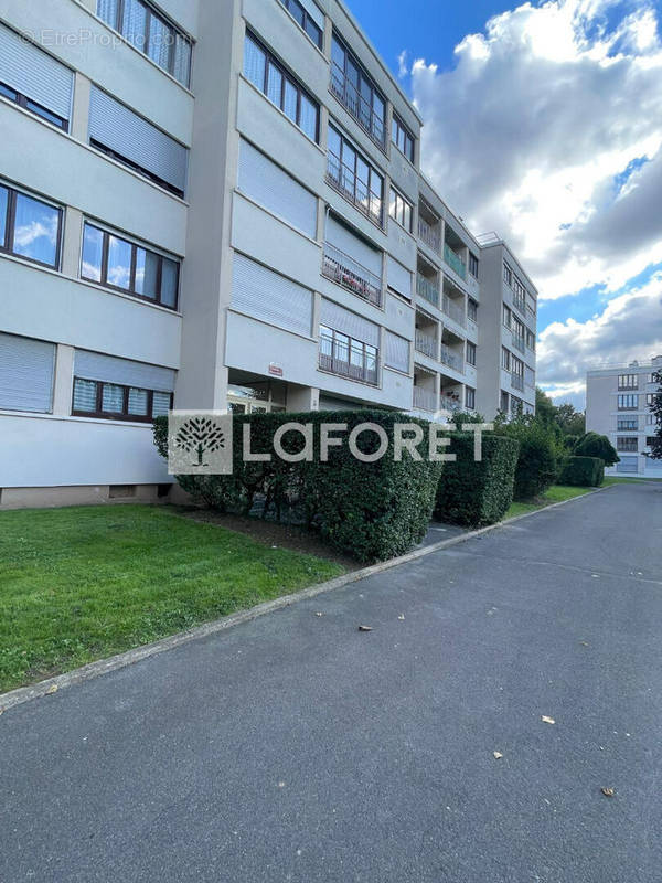 Appartement à CHENNEVIERES-SUR-MARNE