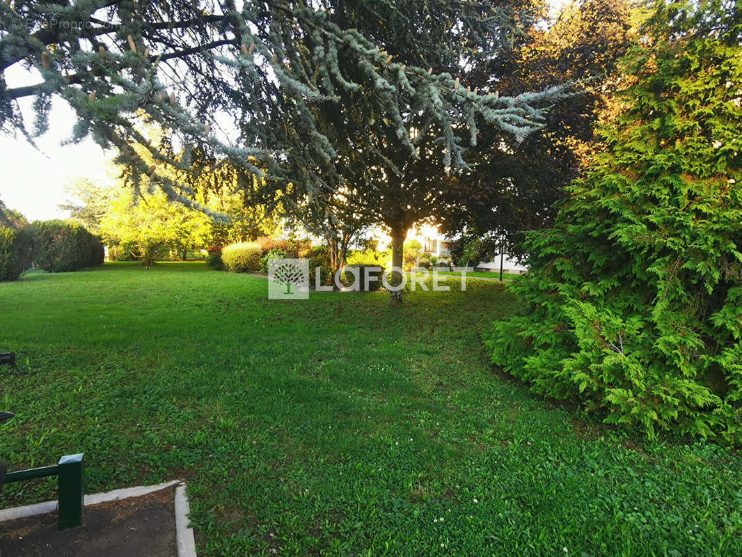 Appartement à CHENNEVIERES-SUR-MARNE