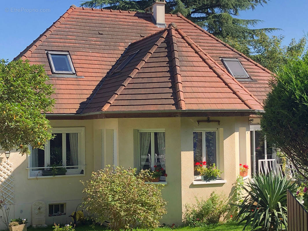 Maison à LES LOGES-EN-JOSAS