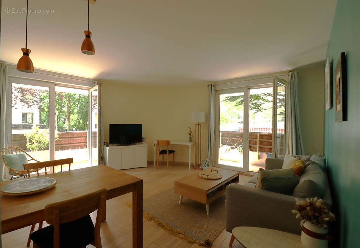 Appartement à ISSY-LES-MOULINEAUX