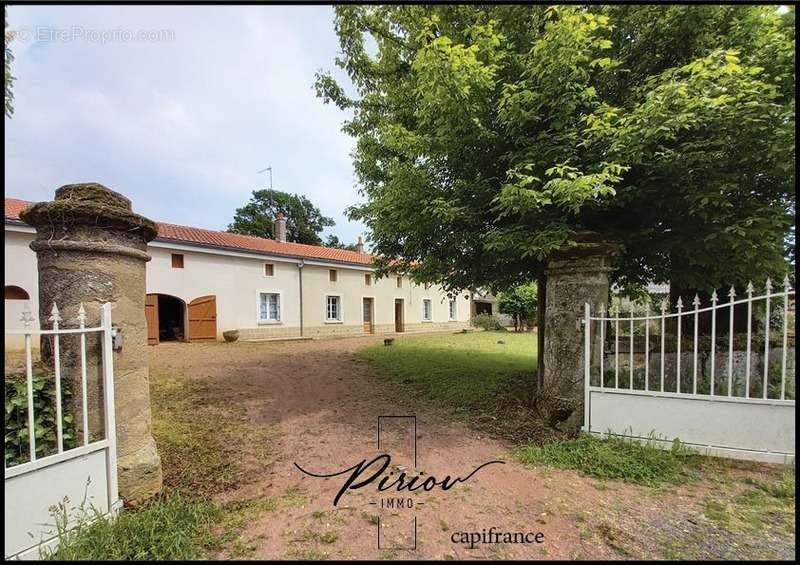 Maison à TREMONT