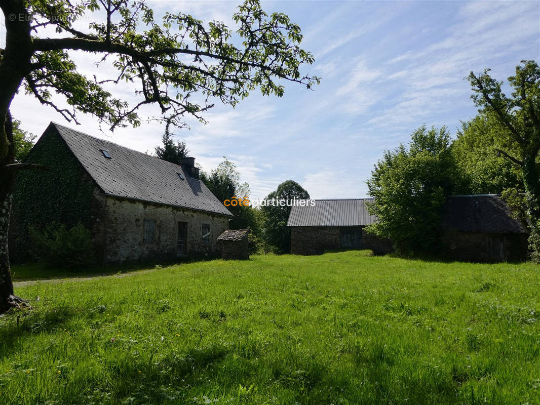 Maison à MARCILLAC-LA-CROISILLE