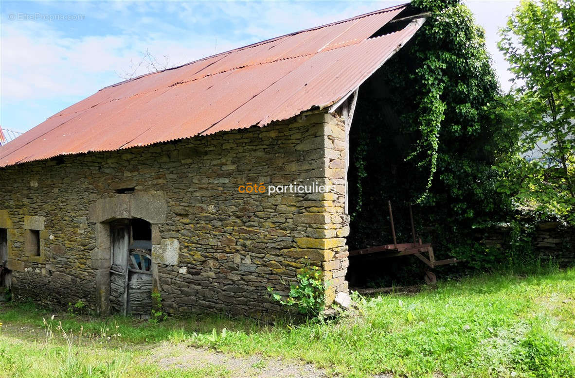 Maison à MARCILLAC-LA-CROISILLE